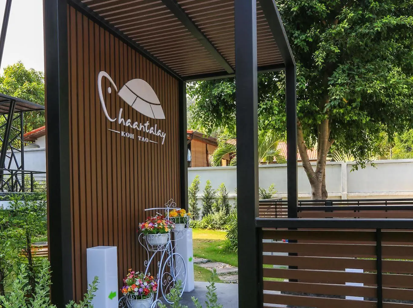 Chaantalay Hotel Tau-sziget